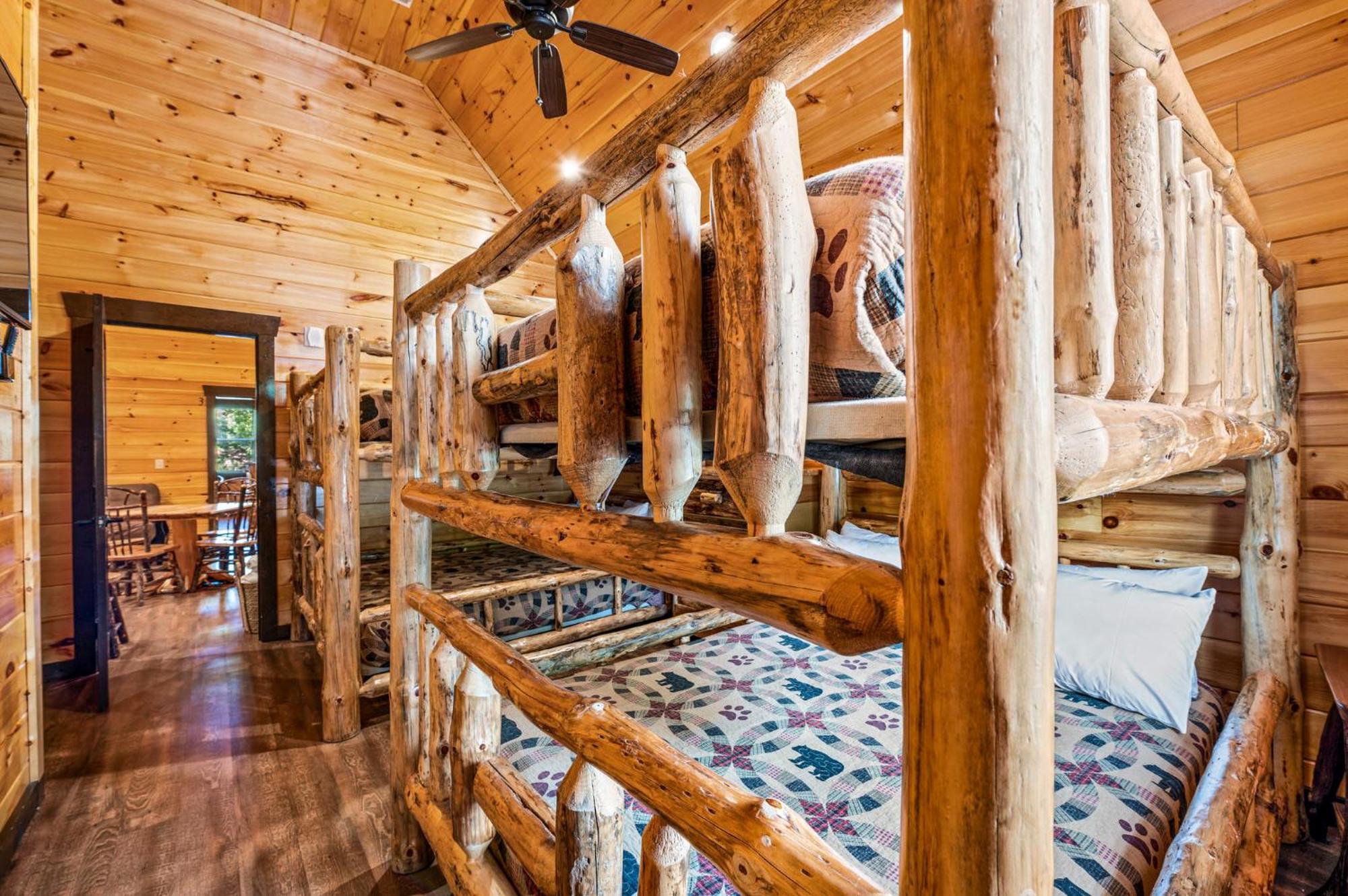 The Mighty Crabapple Manor By Stony Brook Cabins Gatlinburg Exterior foto